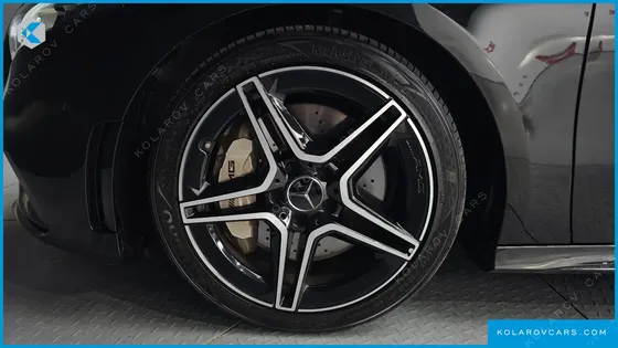 MERCEDES A-CLASS AMG A35 4MATIC SEDAN