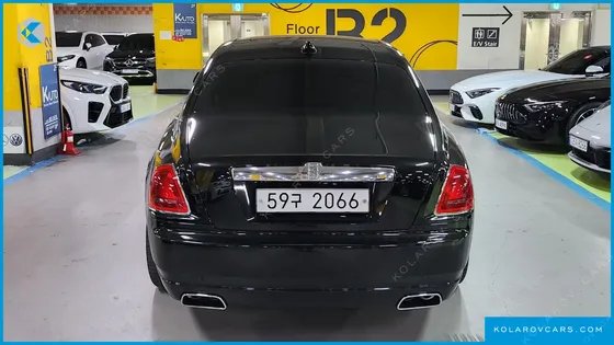ROLLS ROYCE GHOST 6.6 EWB V12