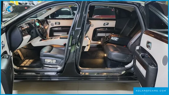 ROLLS ROYCE GHOST 6.6 EWB V12