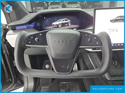 TESLA MODEL X PLAID