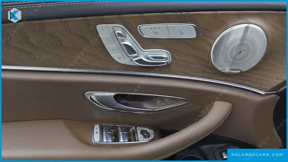 MERCEDES E-CLASS E300E 4MATIC EXCLUSIVE