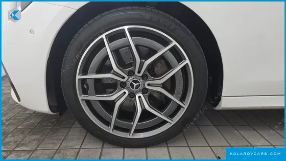 MERCEDES E-CLASS E220D 4MATIC AMG LINE