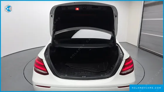 MERCEDES E-CLASS E200 AVANTGARDE