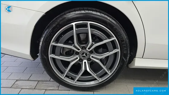 MERCEDES E-CLASS E220D 4MATIC AMG LINE