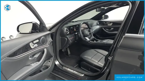 MERCEDES E-CLASS E220D 4MATIC AMG LINE