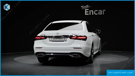 MERCEDES E-CLASS E220D 4MATIC AMG LINE