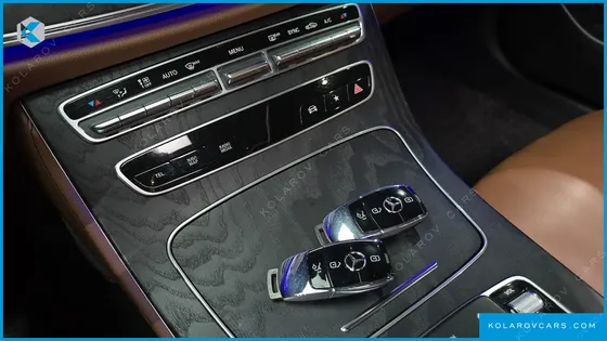 MERCEDES E-CLASS E220D 4MATIC AMG LINE