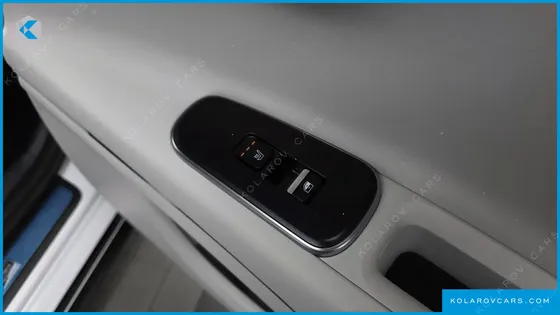 HYUNDAI GRANDEUR 2.5 GASOLINE  2WD