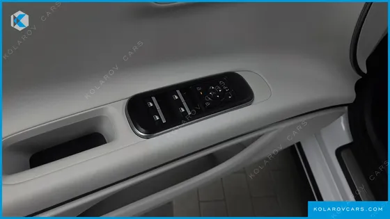 HYUNDAI GRANDEUR 2.5 GASOLINE  2WD