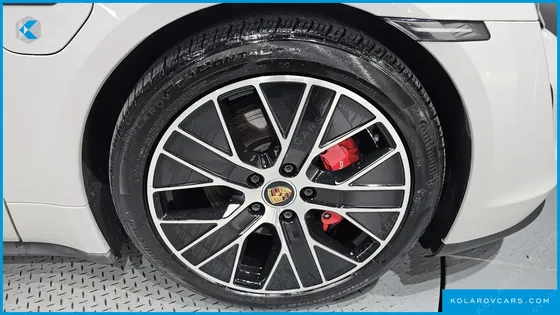 PORSCHE TAYCAN 4S