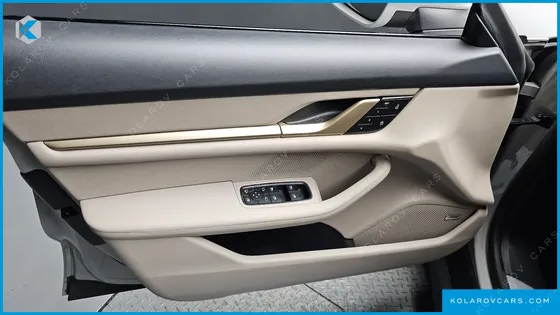 PORSCHE TAYCAN 4S