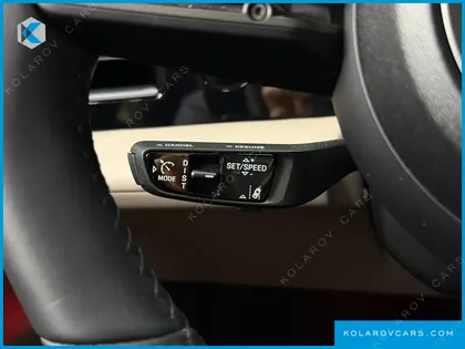 PORSCHE TAYCAN BASE 4