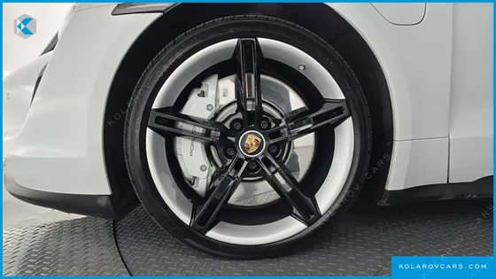 PORSCHE TAYCAN 4S