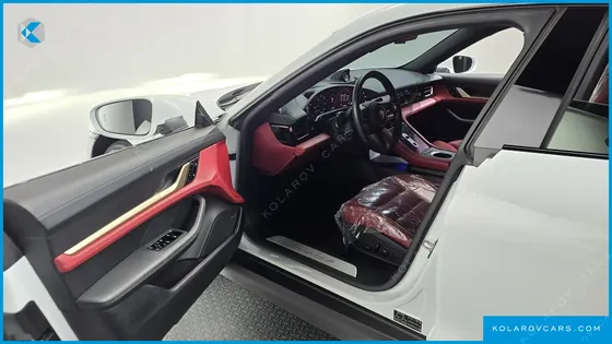PORSCHE TAYCAN 4S