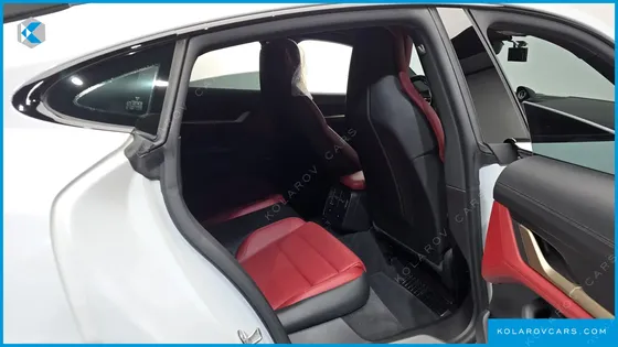 PORSCHE TAYCAN 4S