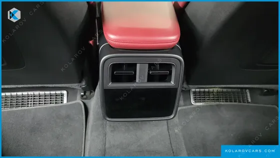 PORSCHE TAYCAN TURBO