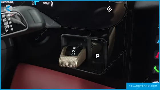 PORSCHE TAYCAN BASE