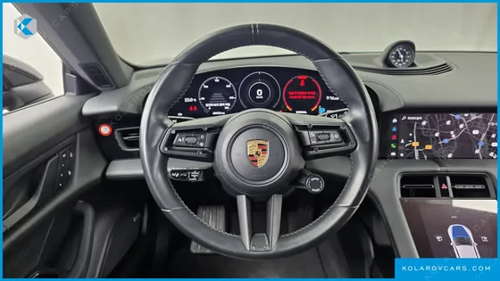 PORSCHE TAYCAN BASE