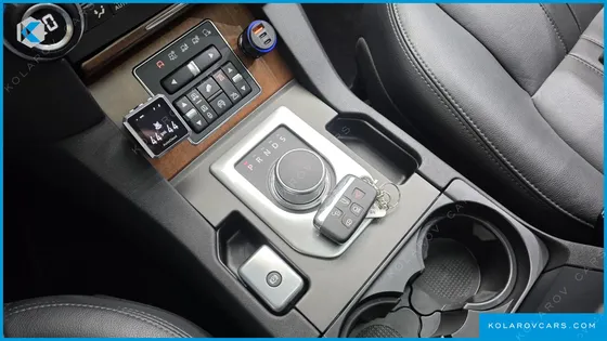 LAND ROVER DISCOVERY 3.0 SDV6 HSE
