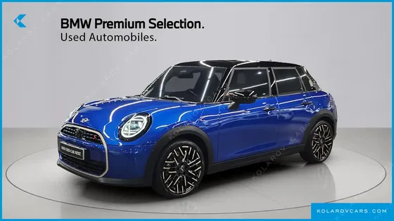 MINI COOPER 5 DOOR FAVOURED