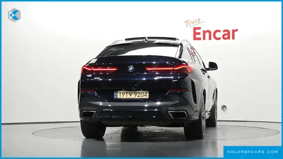 BMW X6 M50I
