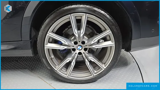 BMW X6 M50I