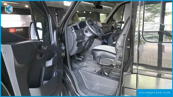 RENAULT KOREA MASTER 2.3 15-SEATER