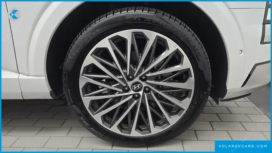 HYUNDAI PALISADE GASOLINE 2.5T 2WD 7-SEATER