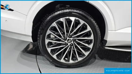 HYUNDAI PALISADE GASOLINE 2.5T 4WD 9-SEATER
