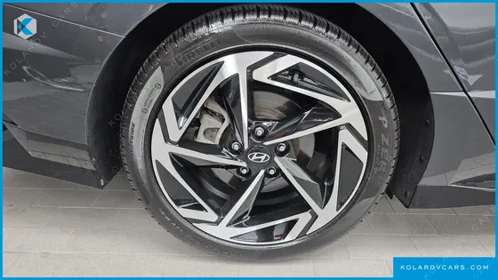 HYUNDAI SONATA INSPIRATION