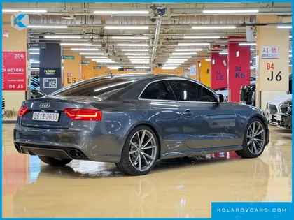 AUDI RS5 4.2 FSI QUATTRO