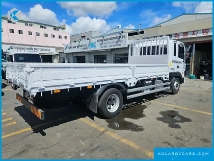 HYUNDAI MEGA TRUCK GOLD
