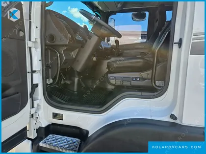 HYUNDAI MEGA TRUCK GOLD