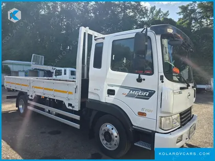 HYUNDAI MEGA TRUCK GOLD