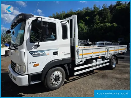 HYUNDAI MEGA TRUCK GOLD