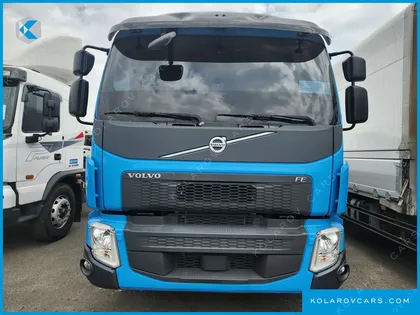 VOLVO CARGO TRUCK 6X4