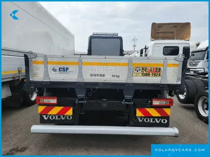 VOLVO CARGO TRUCK 6X4