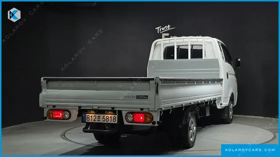 HYUNDAI PORTER II SUPER CABIN LPG