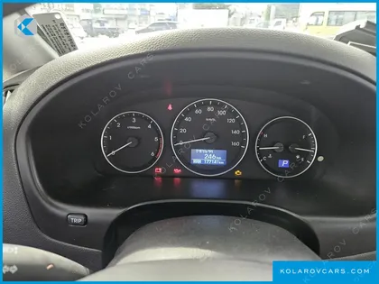HYUNDAI GRAND STAREX NONE