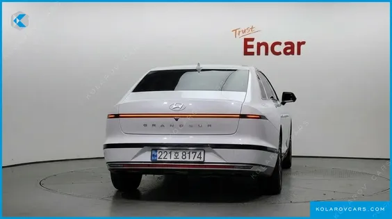 HYUNDAI GRANDEUR 2,5 GASOLINE 2WD