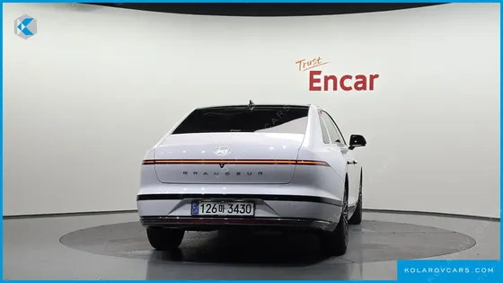 HYUNDAI GRANDEUR 2,5 GASOLINE 2WD