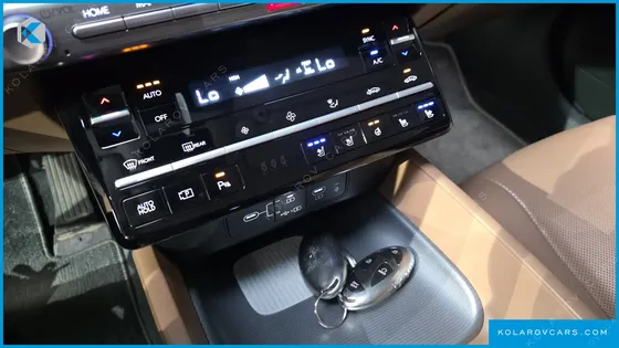 HYUNDAI GRANDEUR 2,5 GASOLINE 2WD