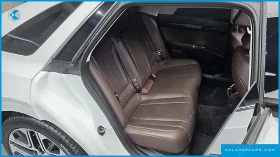HYUNDAI GRANDEUR 2,5 GASOLINE 2WD