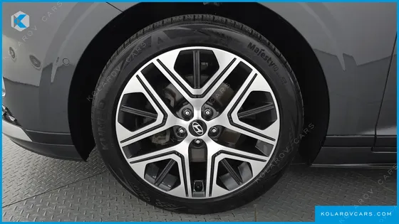 HYUNDAI GRANDEUR 2,5 GASOLINE 2WD