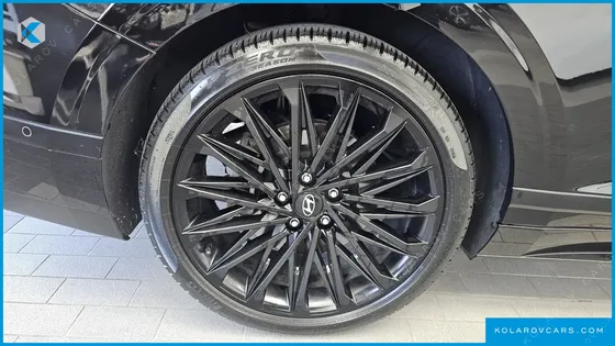 HYUNDAI GRANDEUR 3,5 GASOLINE 4WD