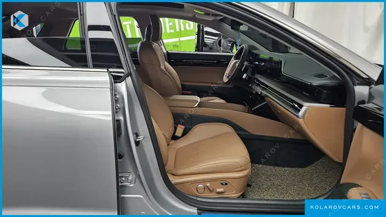HYUNDAI GRANDEUR 2,5 GASOLINE 2WD