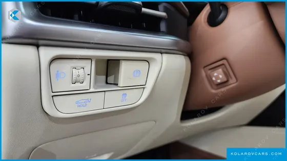 HYUNDAI GRANDEUR 2,5 GASOLINE 2WD