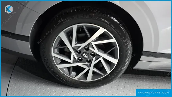 HYUNDAI GRANDEUR 2,5 GASOLINE 2WD