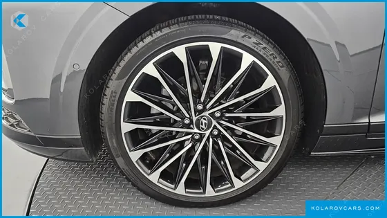 HYUNDAI GRANDEUR 2,5 GASOLINE 2WD