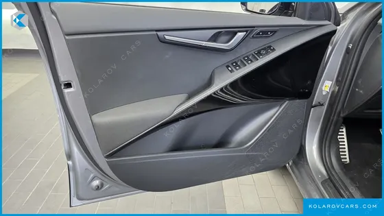 KIA NIRO SIGNATURE
